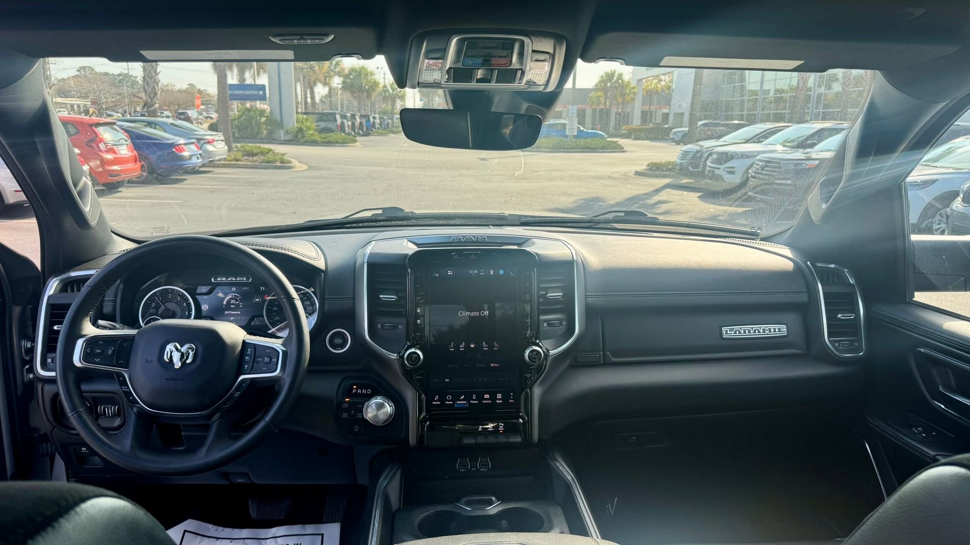 Used 2025 RAM 1500 Laramie image 28