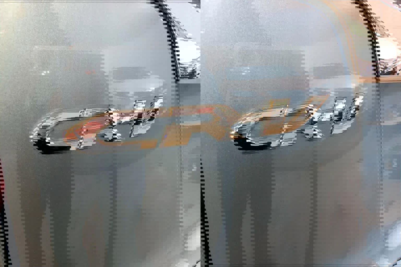 Used 2016 Honda CR-V SE image 10