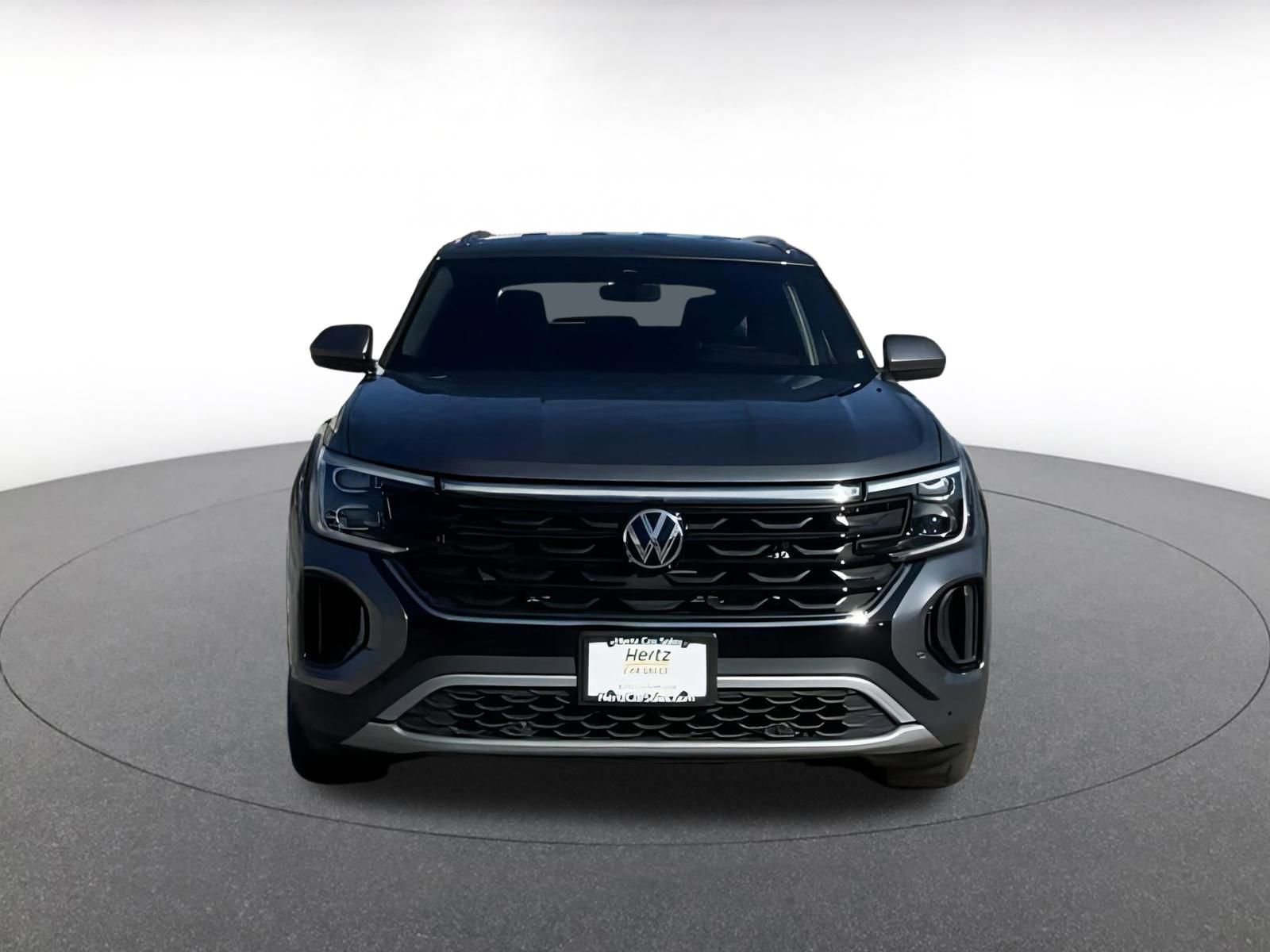 Used 2025 Volkswagen Atlas Cross Sport SE image 4