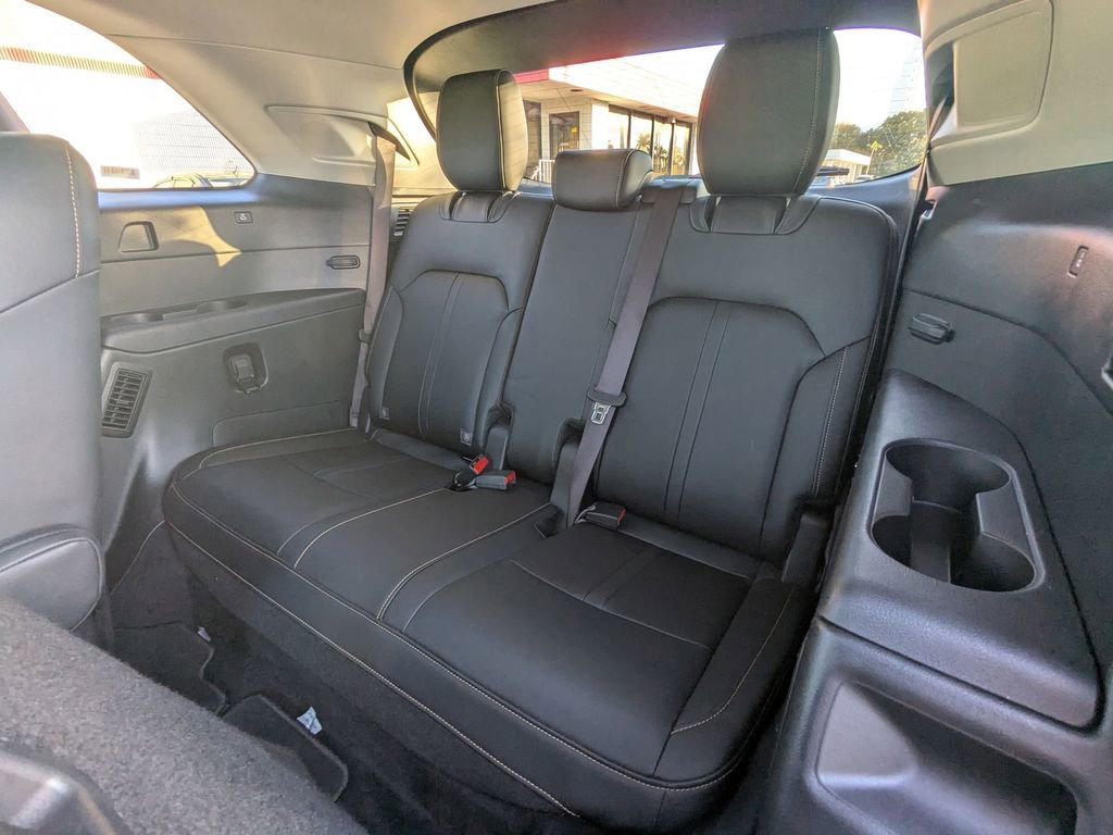 Used 2025 MAZDA CX-90 3.3 Turbo w/ Premium Sport Pkg image 28