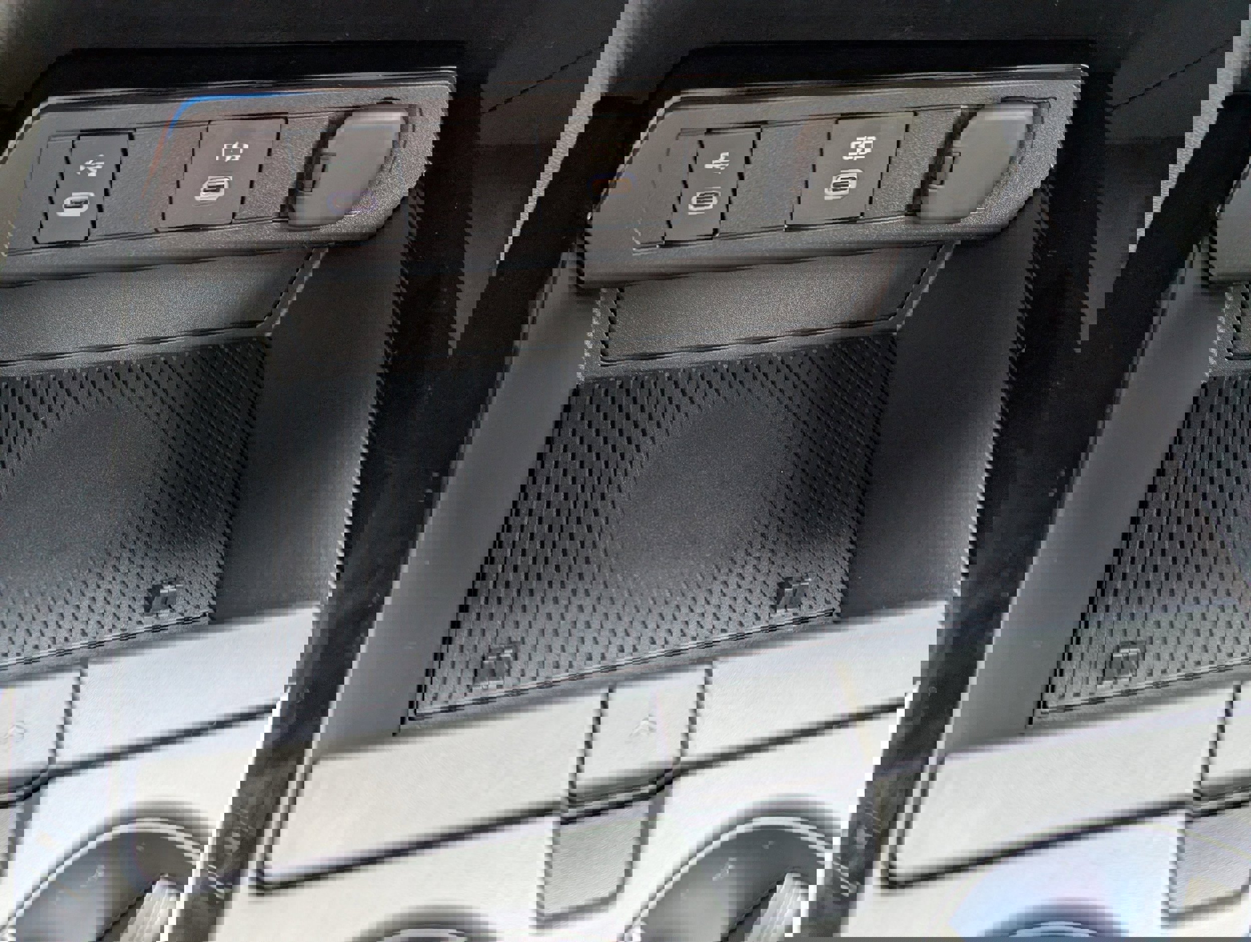 New 2026 Toyota Prius XLE image 17