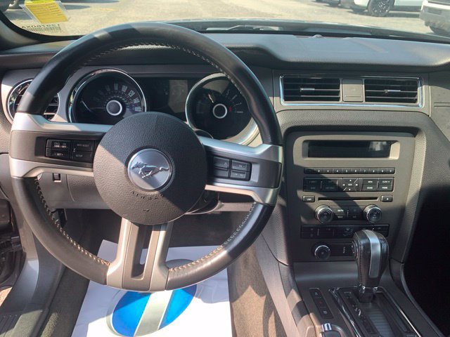 Used 2013 Ford Mustang GT RWD image 12