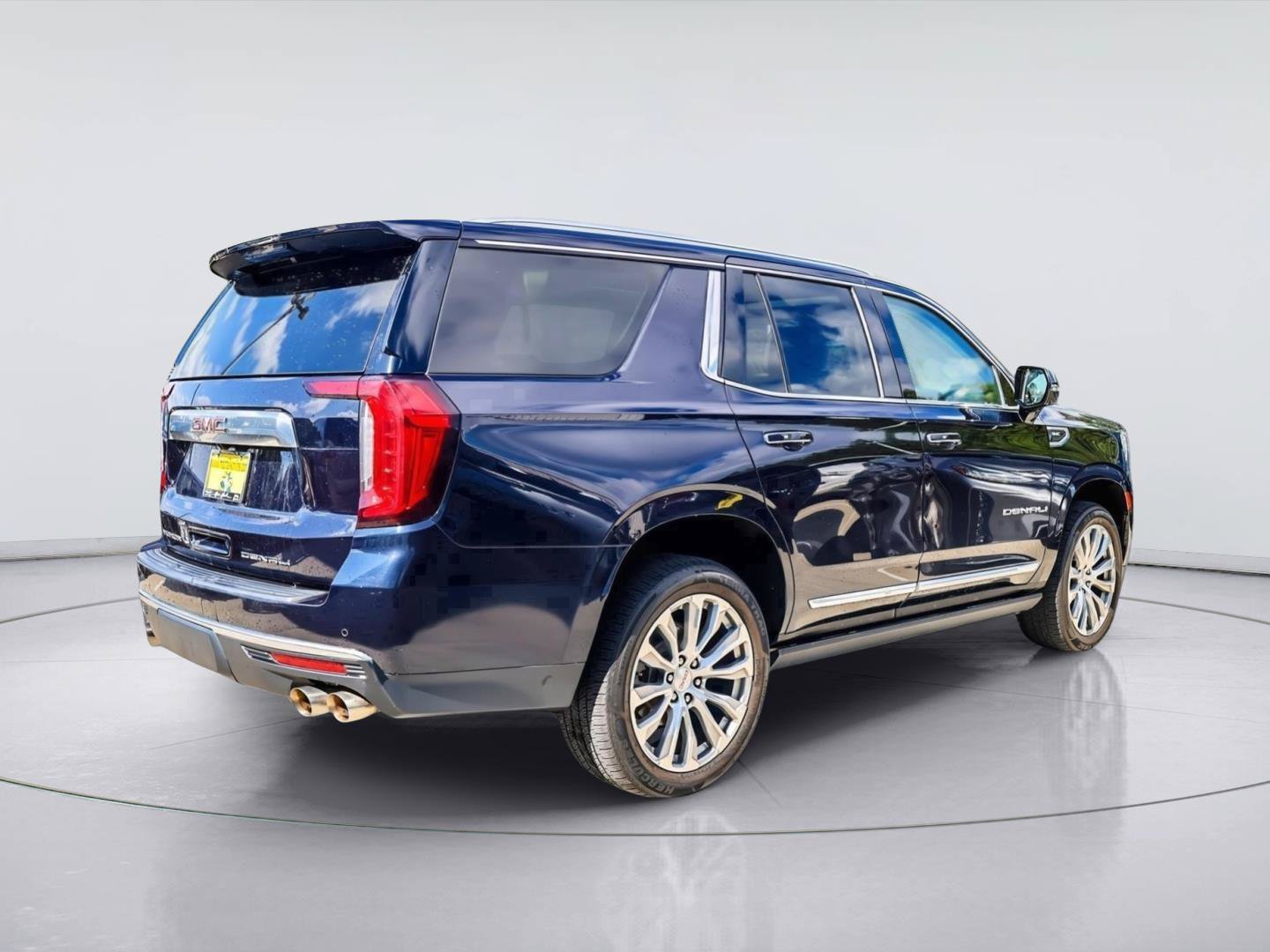 Used 2023 GMC Yukon Denali w/ Max Trailering Package AWD/4WD image 9