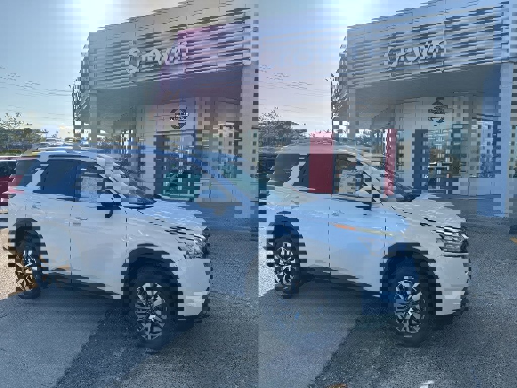 New 2025 Nissan Pathfinder SL