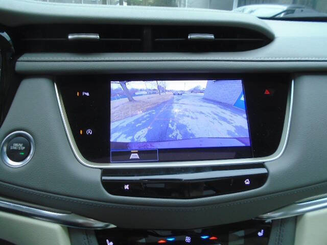 Used 2023 Cadillac XT5 Premium Luxury AWD/4WD image 14