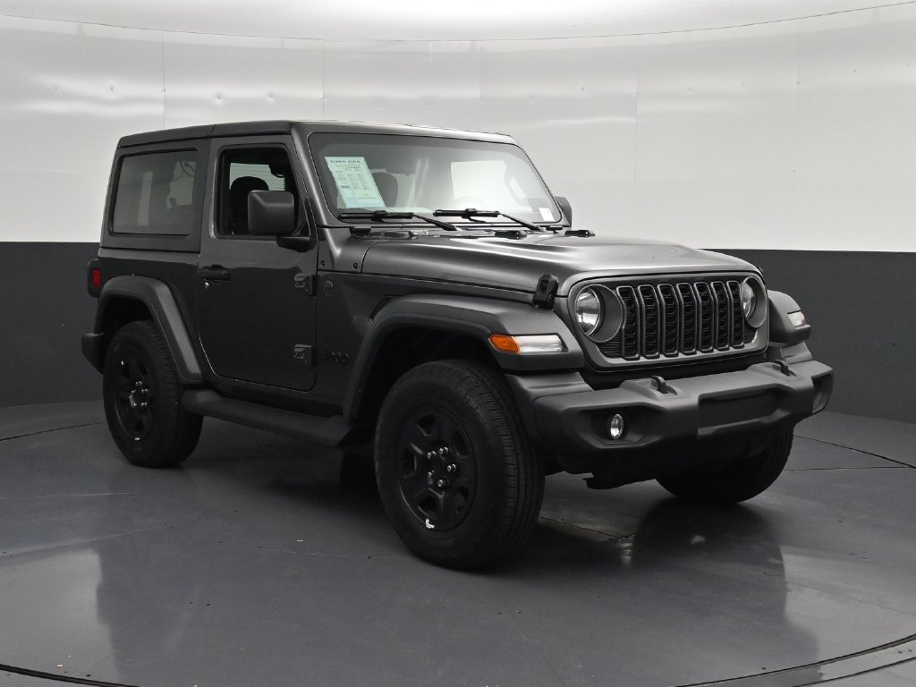 Used 2026 Jeep Wrangler Sport AWD/4WD image 5