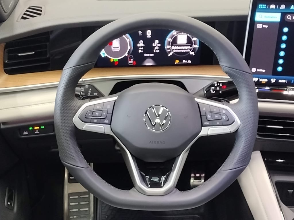 New 2026 Volkswagen Tiguan SE R-Line AWD/4WD image 41