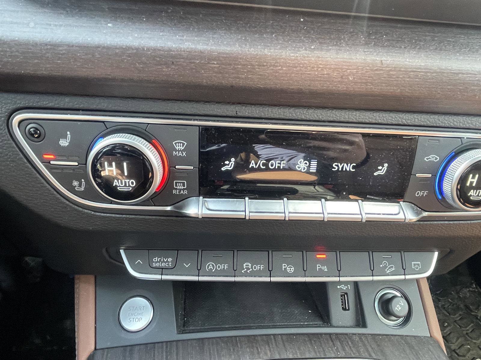 Used 2023 Audi Q5 2.0T Prestige AWD/4WD image 23