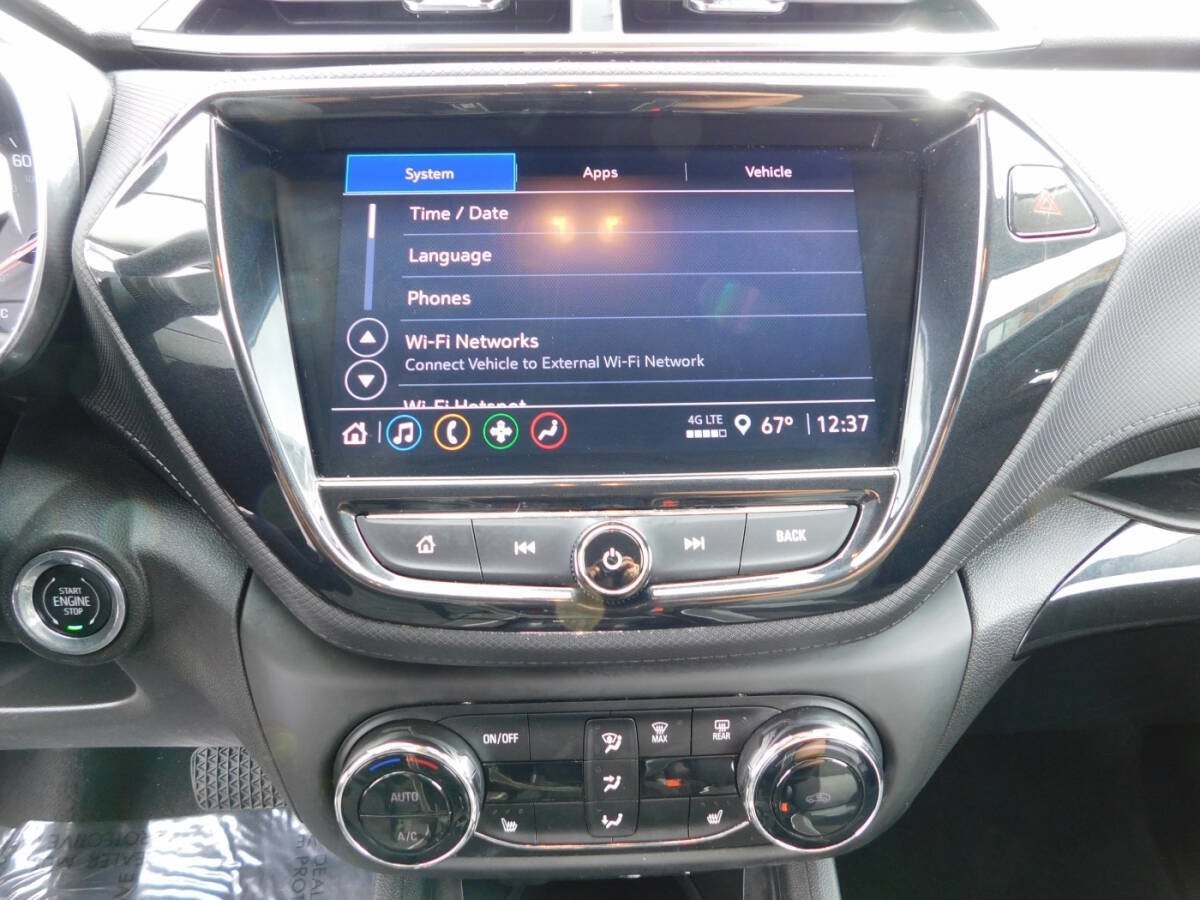 Used 2023 Chevrolet TrailBlazer LT w/ Convenience Package FWD image 12