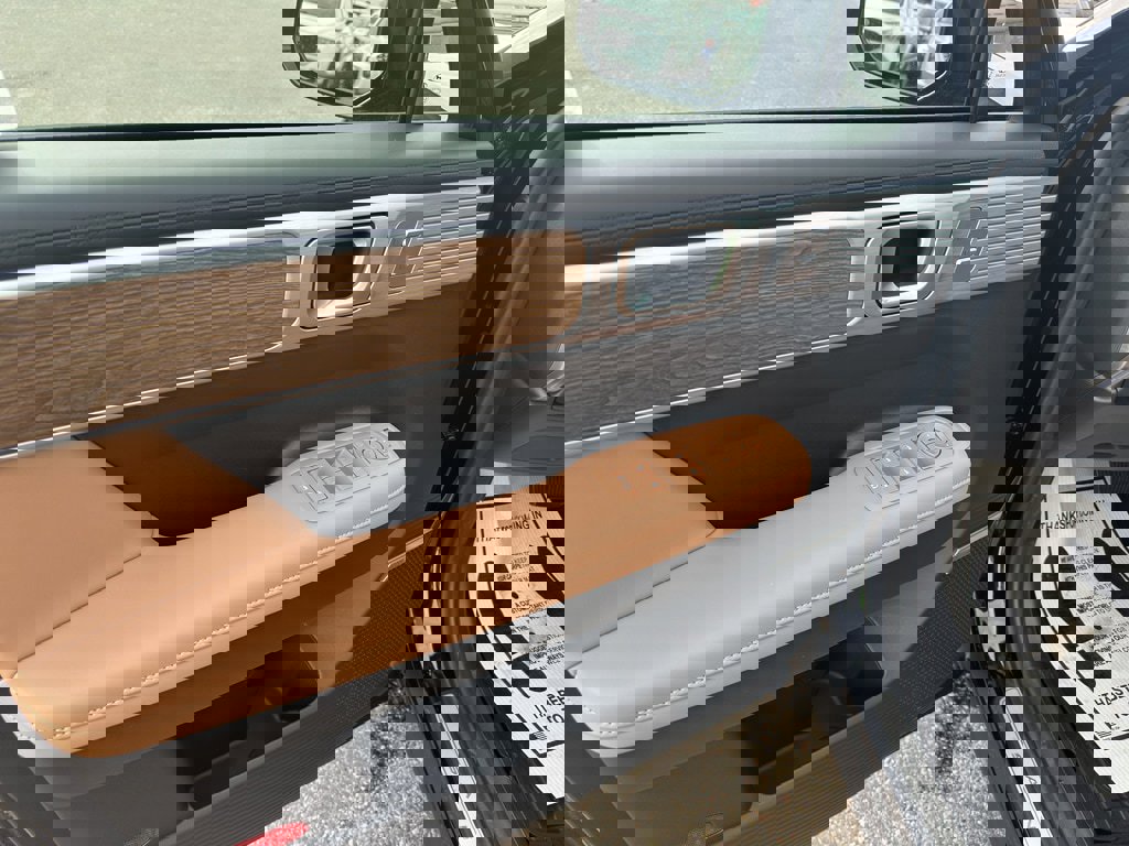 New 2026 Hyundai Santa Fe Calligraphy image 13