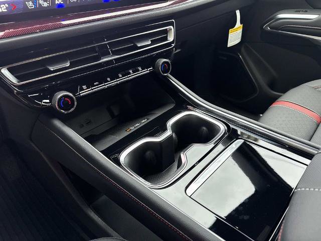 New 2026 Chevrolet Traverse RS w/ LPO, Floor Liner Package FWD image 19