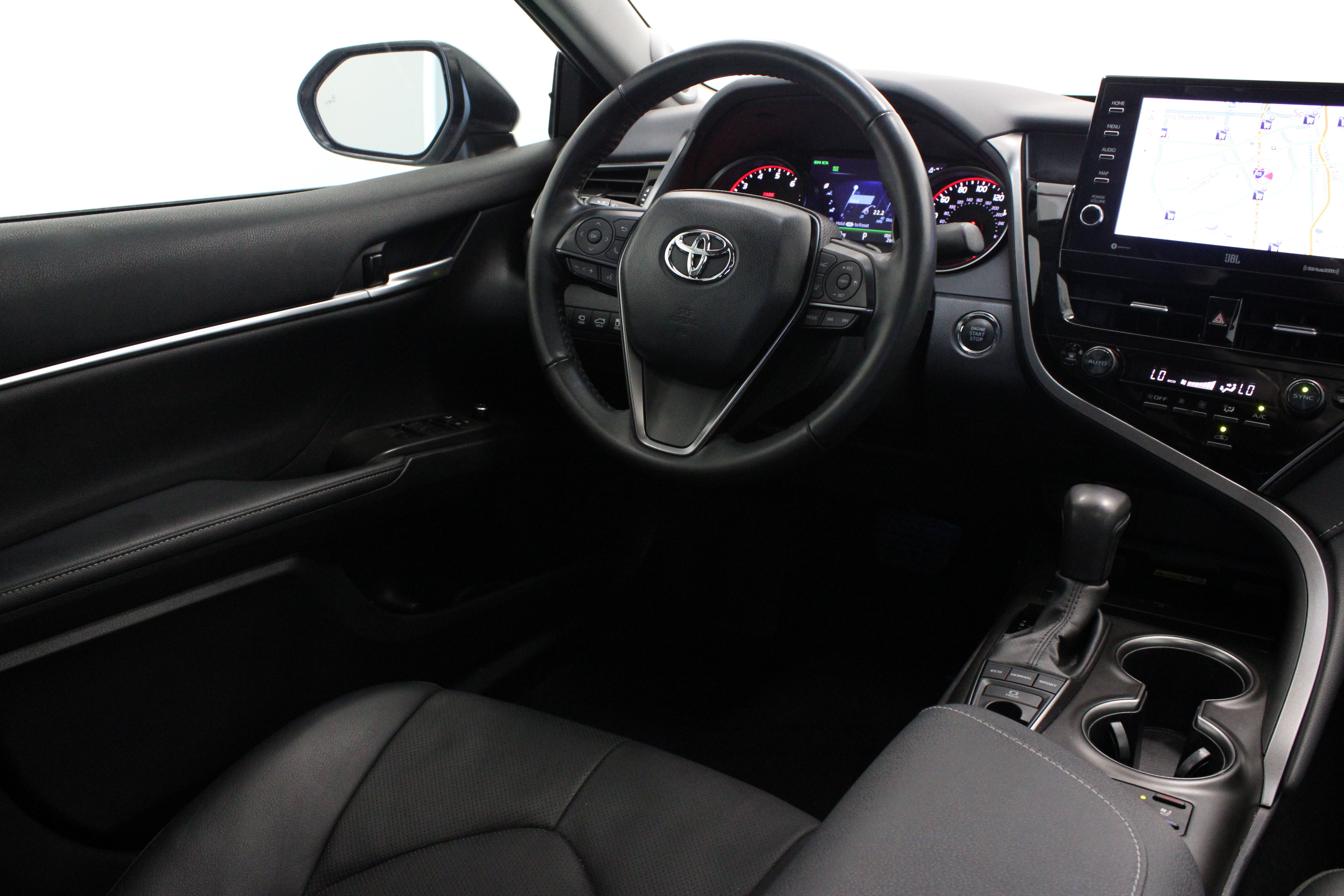 Used 2024 Toyota Camry XSE w/ Navigation Package FWD image 32