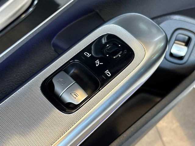 Used 2024 Mercedes-Benz CLE 300 4MATIC Coupe image 26