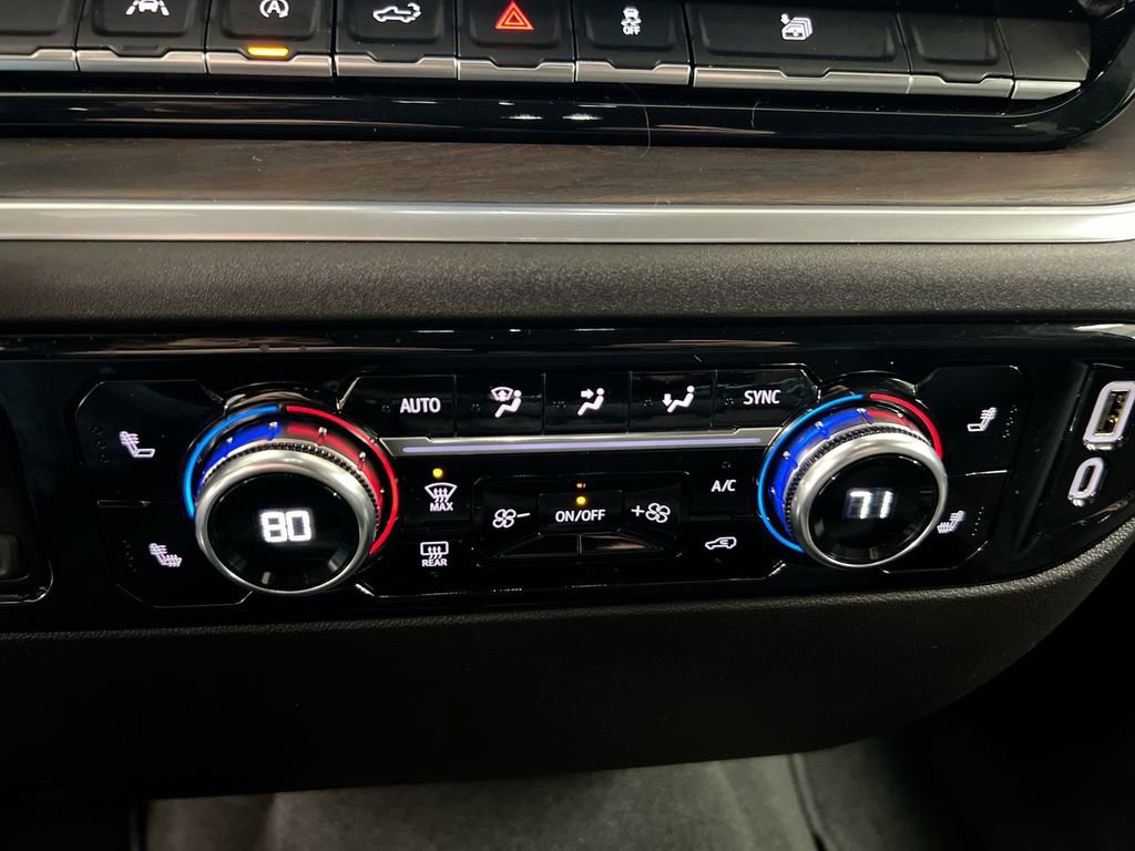 Certified 2026 GMC Sierra 1500 SLT image 17