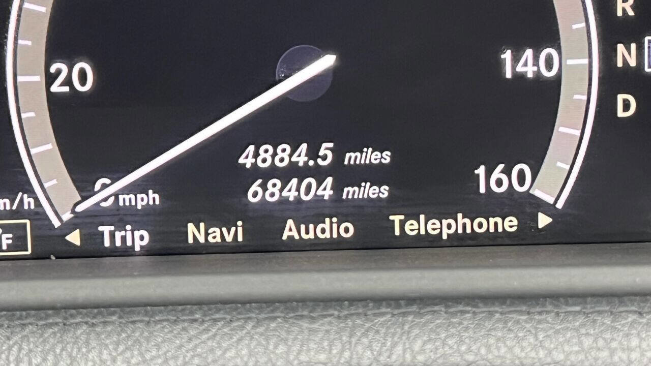 Used 2010 Mercedes-Benz CL 550 CL 550 4MATIC AWD 2dr Coupe image 34