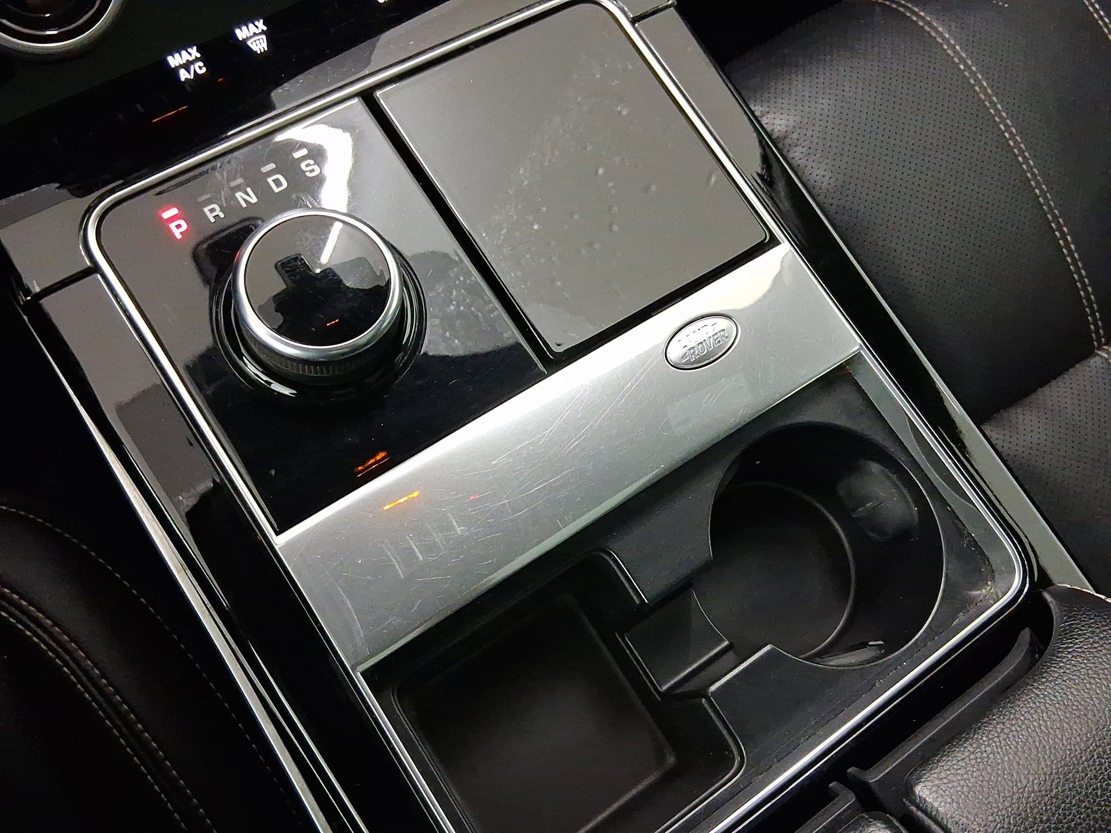 Used 2020 Land Rover Range Rover Velar R-Dynamic S image 28