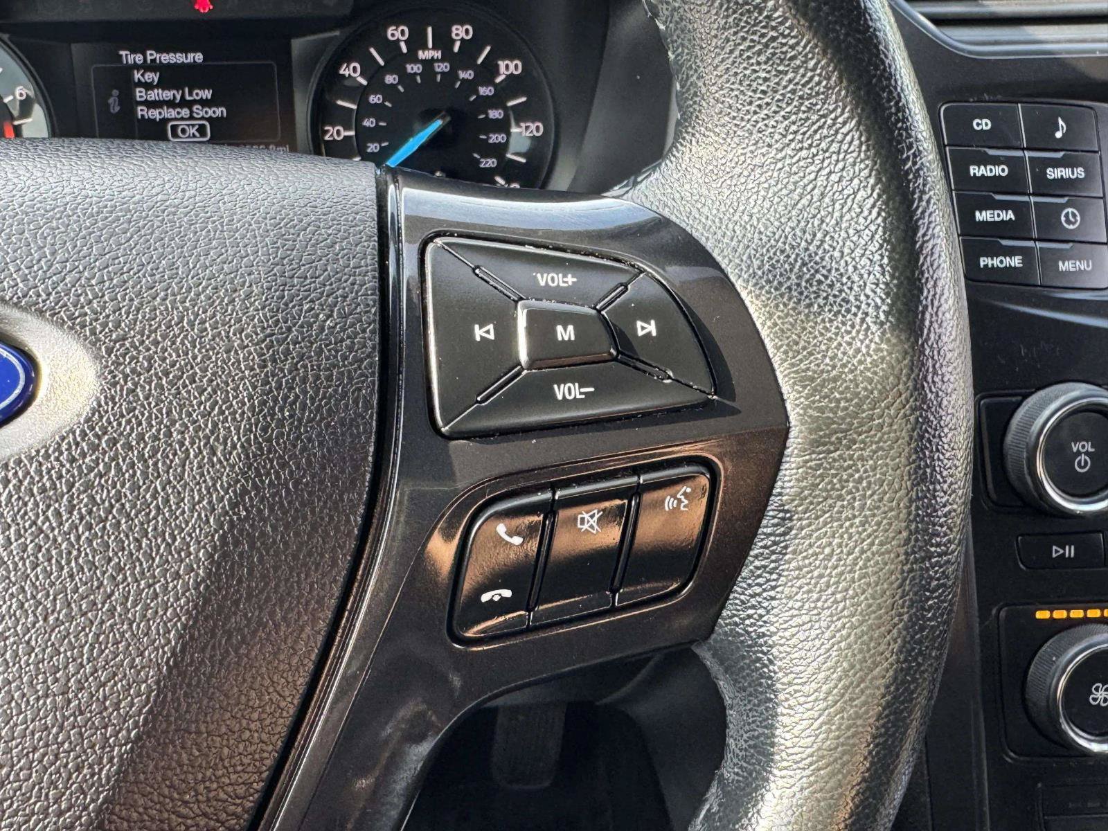 Used 2017 Ford Explorer XLT FWD image 21
