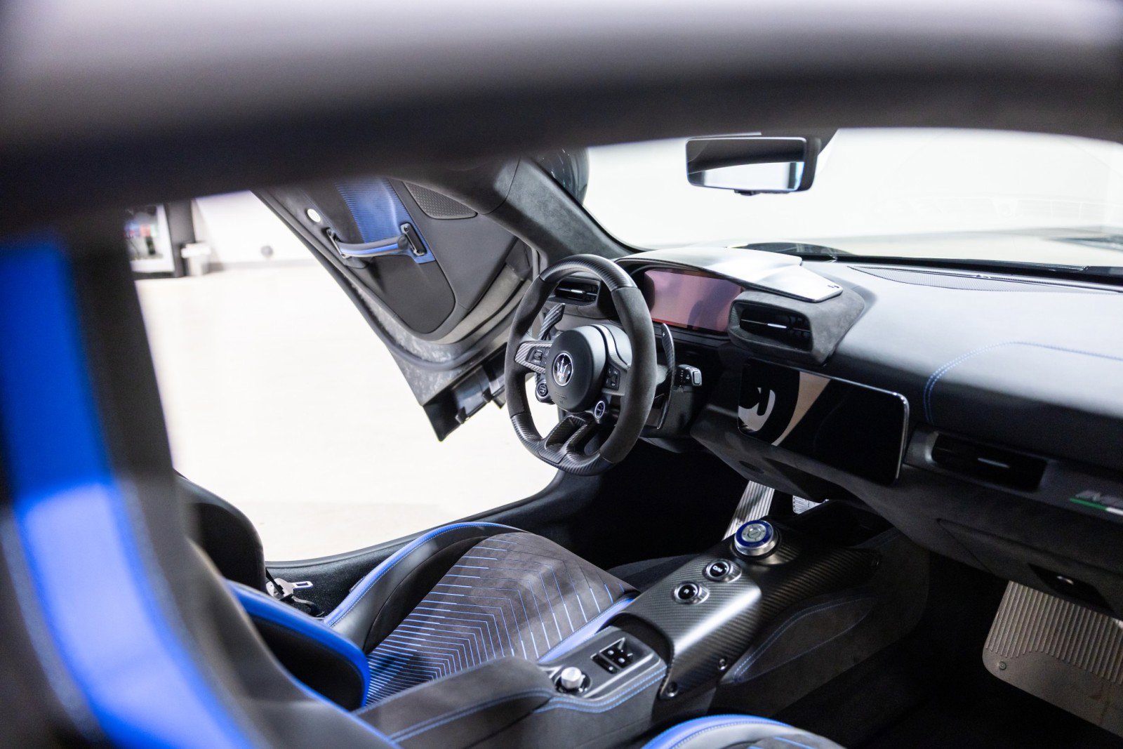 Used 2022 Maserati MC20 Coupe image 35