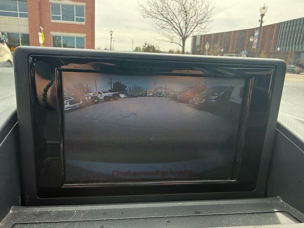 Used 2013 Lexus CT 200h w/ Premium Pkg w/Navigation FWD image 18