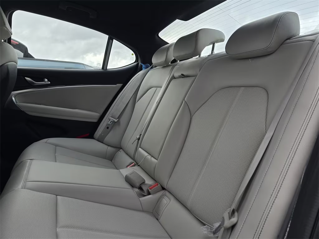 New 2026 Genesis G70 2.5T AWD/4WD image 13