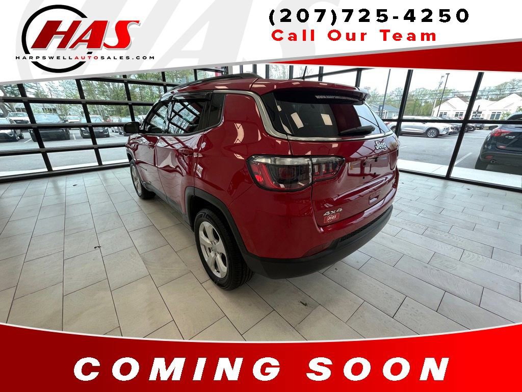 Used 2018 Jeep Compass Limited w/ Navigation Group AWD/4WD image 3