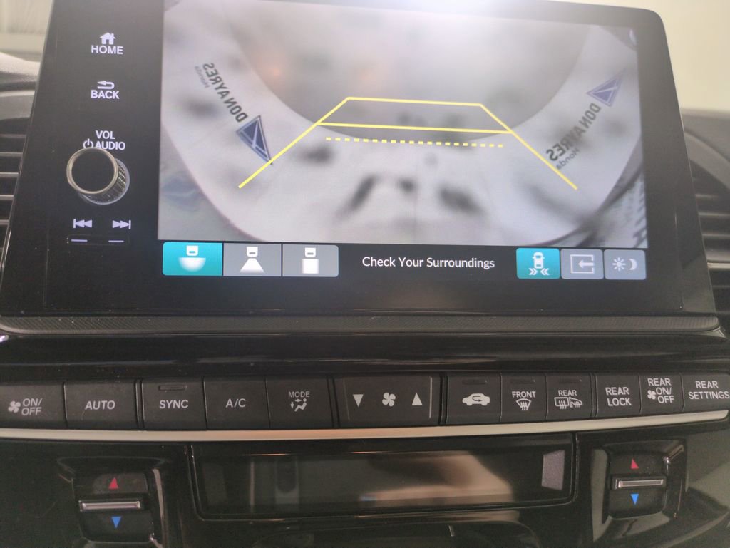 Certified 2025 Honda Odyssey Touring image 24