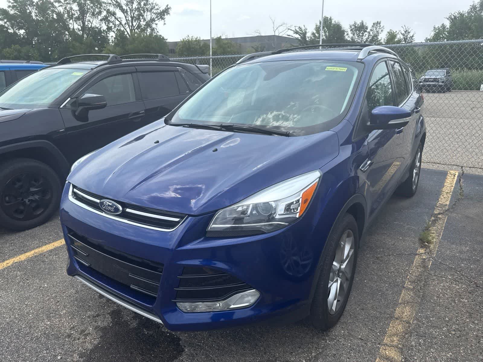 Used 2016 Ford Escape Titanium w/ Equipment Group 301A AWD/4WD image 16