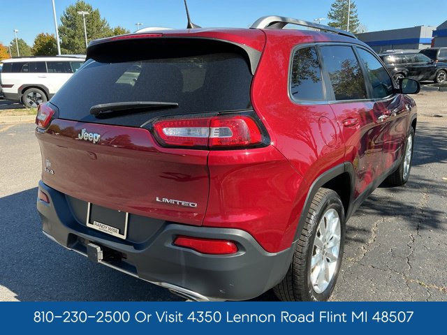 Used 2016 Jeep Cherokee Limited w/ Luxury Group AWD/4WD image 11