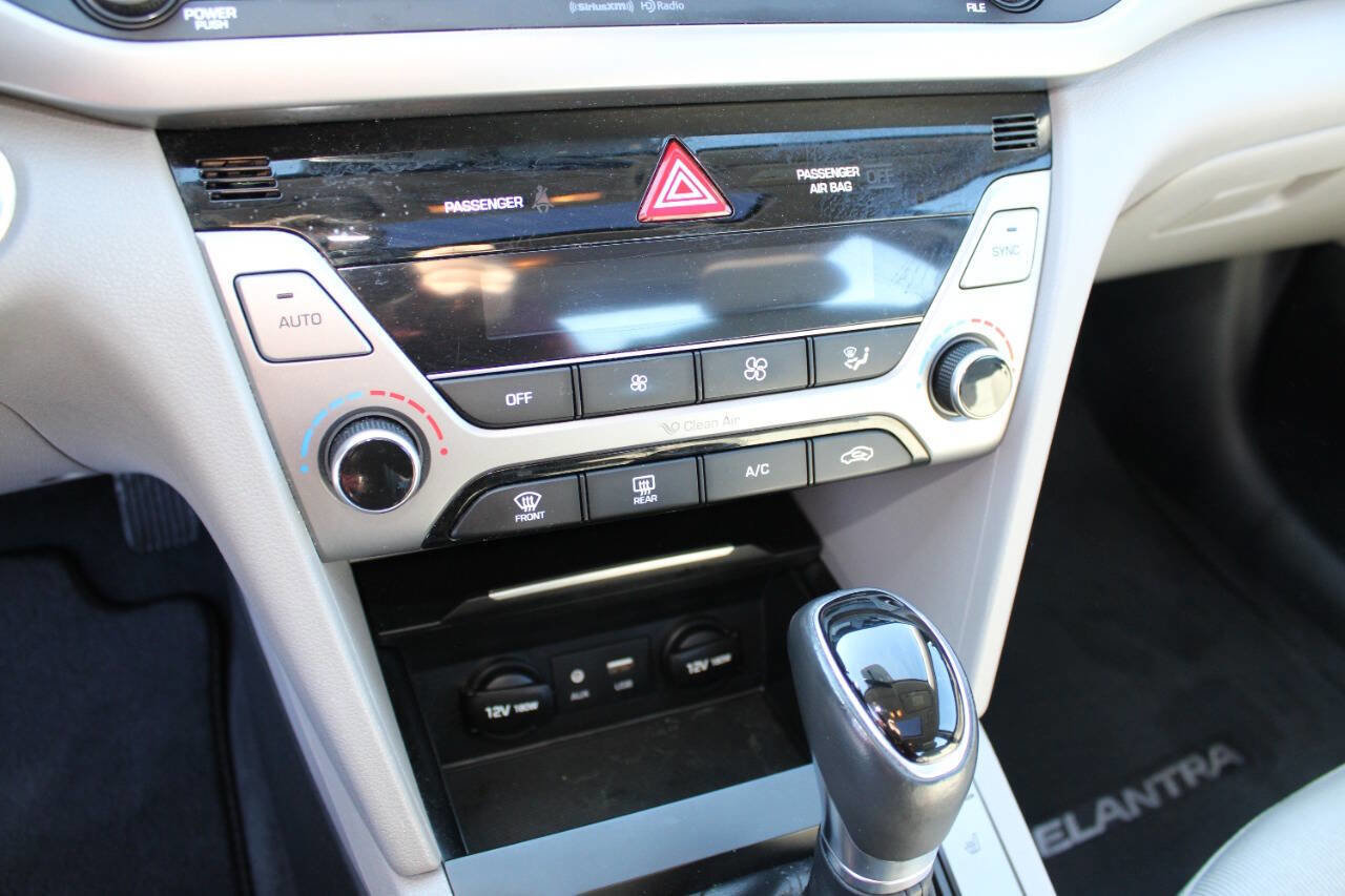 Used 2018 Hyundai Elantra Value Edition image 16