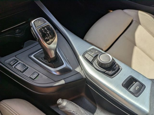 Used 2015 BMW M235i Convertible image 25