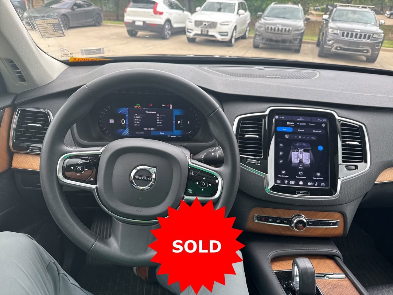 Certified 2023 Volvo XC90 B6 Plus w/ Protection Package Premier image 21