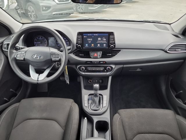 Used 2020 Hyundai Elantra GT FWD image 14