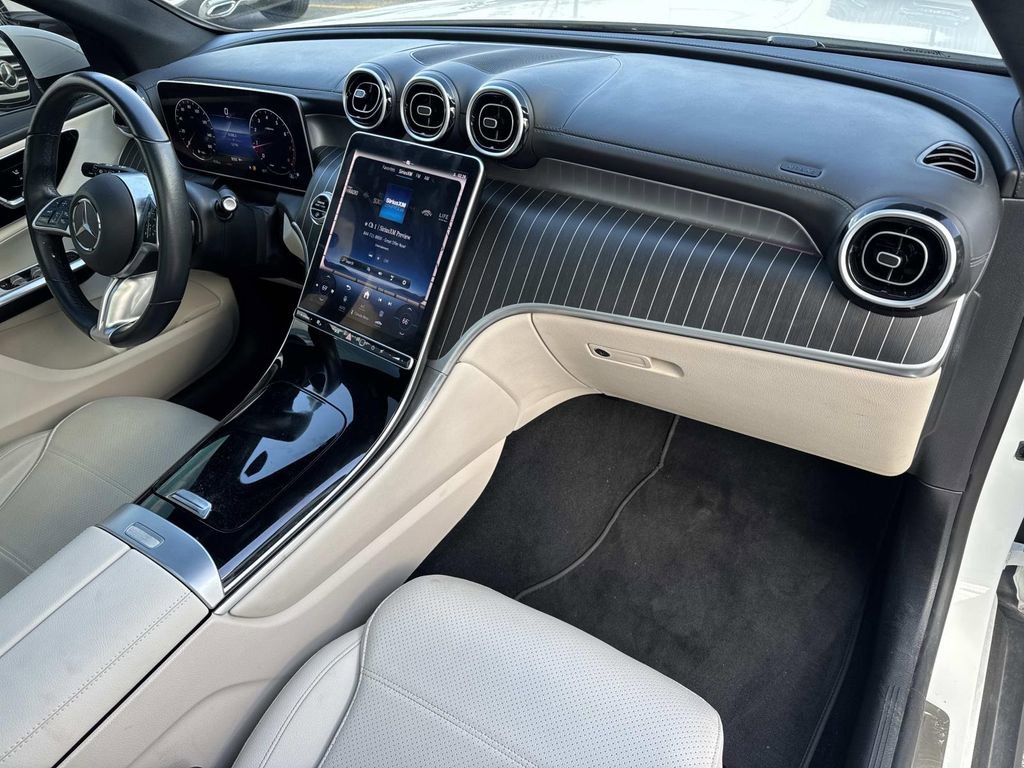 Used 2023 Mercedes-Benz GLC 300 image 13