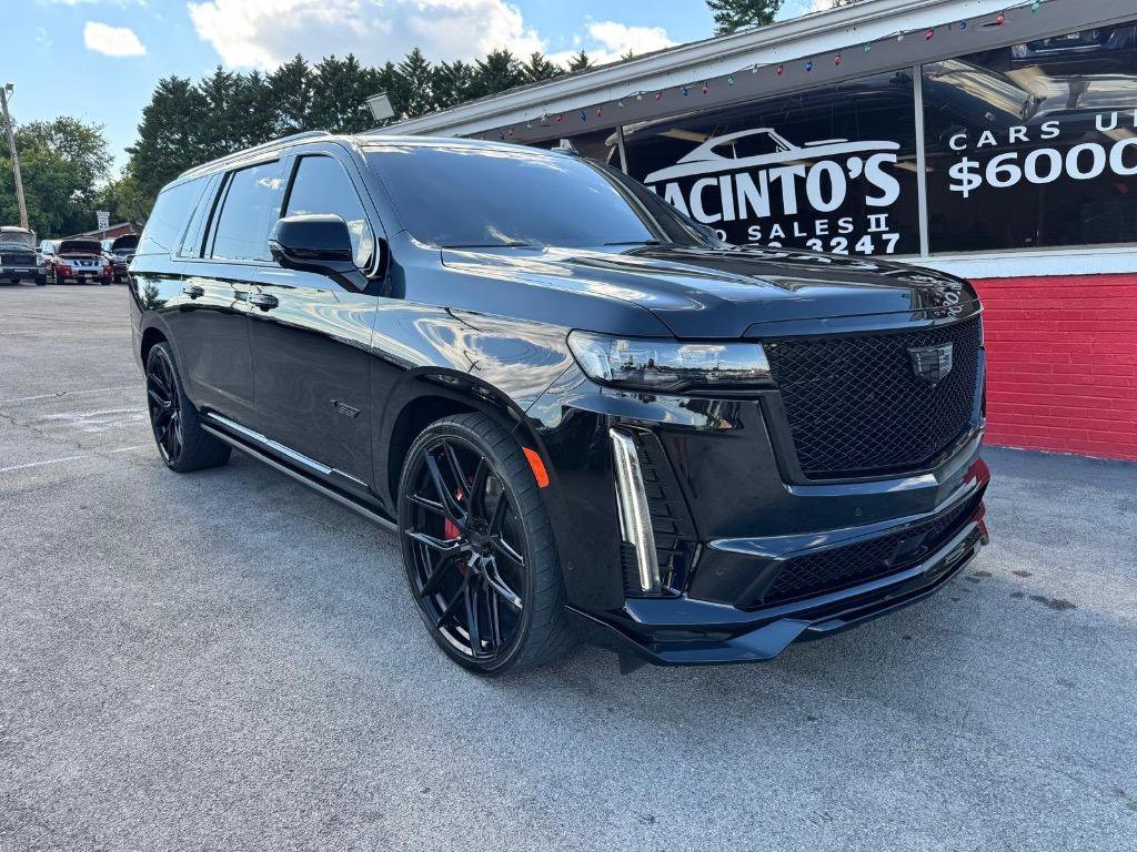 Used 2023 Cadillac Escalade ESV V