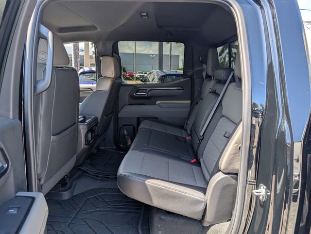 Used 2025 Chevrolet Silverado 1500 ZR2 image 10
