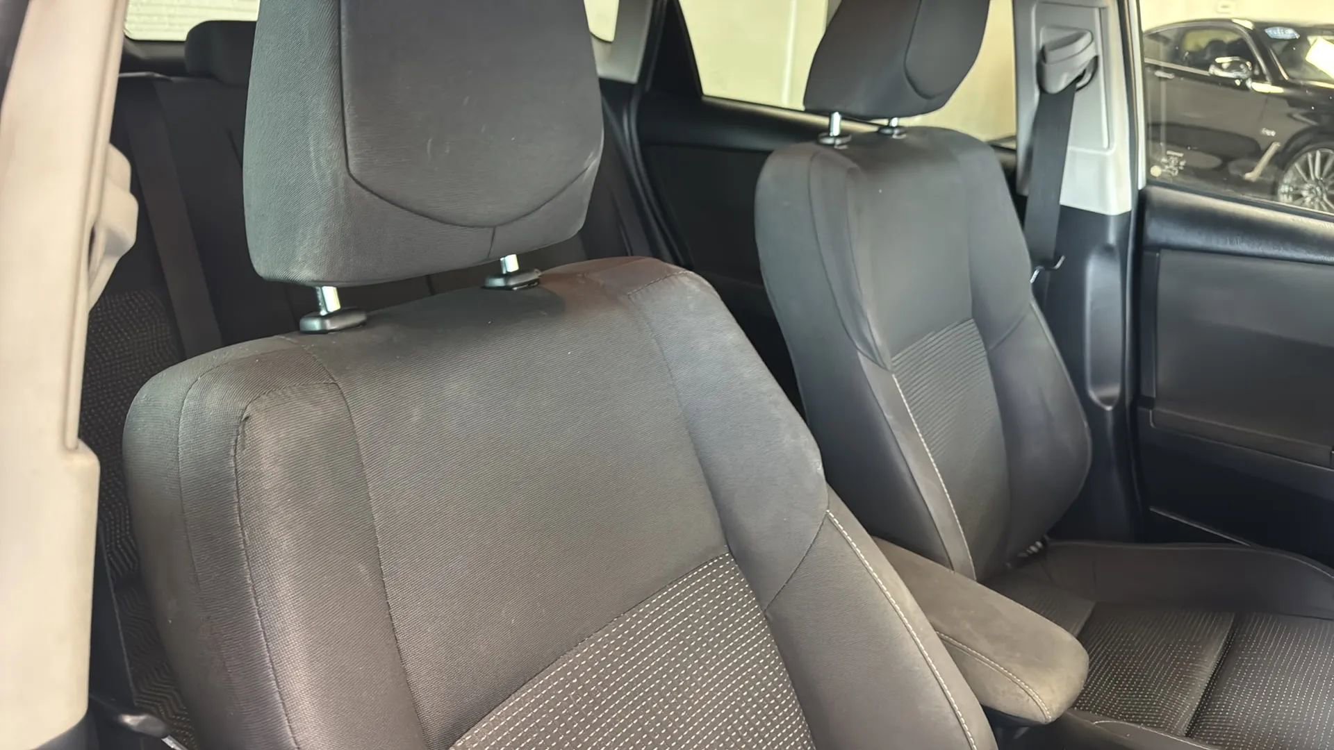 Used 2018 Toyota Corolla iM FWD image 10