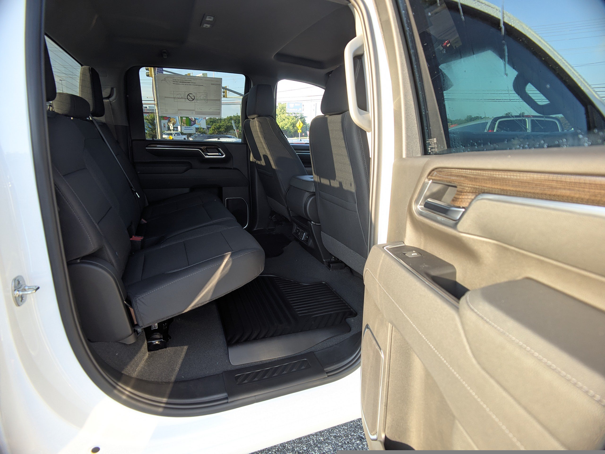 New 2026 Chevrolet Silverado 2500 LT w/ Convenience Package AWD/4WD image 11