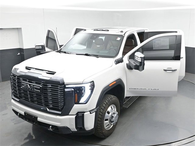 Used 2024 GMC Sierra 3500 Denali Ultimate image 53