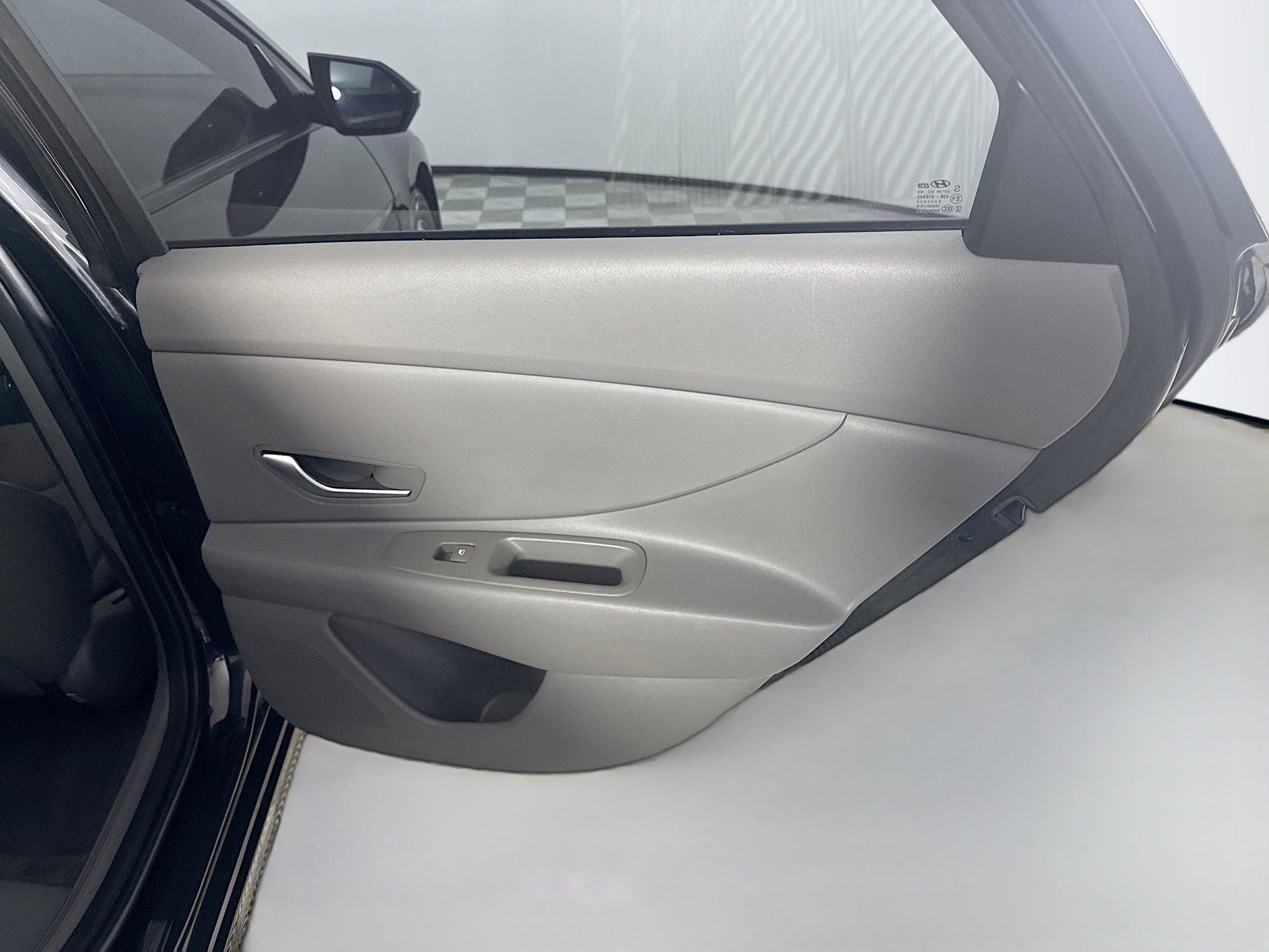 Used 2023 Hyundai Elantra SE image 27