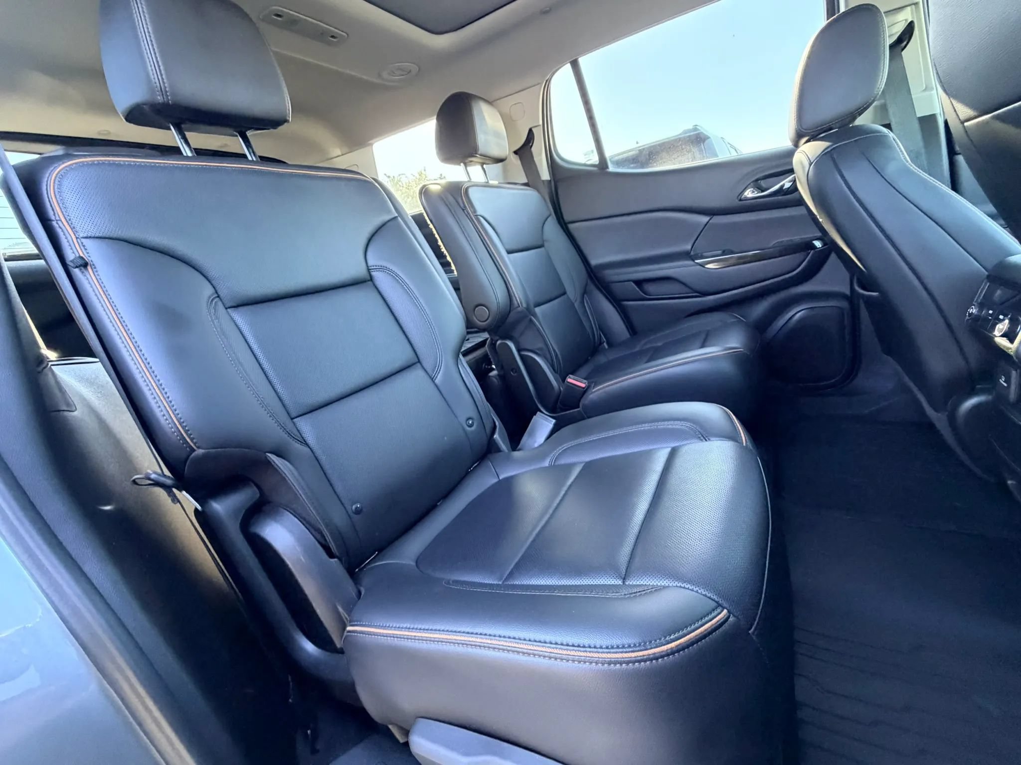 Used 2021 GMC Acadia AT4 w/ Trailering Package AWD/4WD image 22