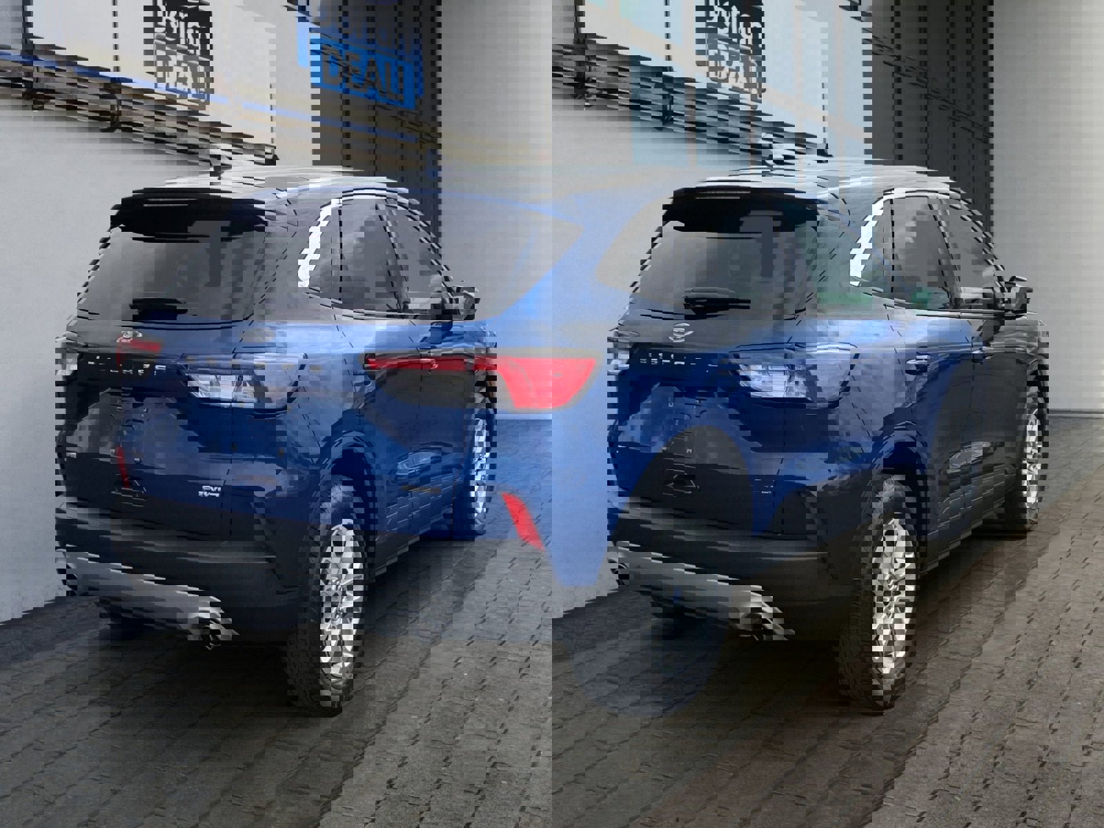 Certified 2022 Ford Escape SE w/ Cold Weather Package image 3