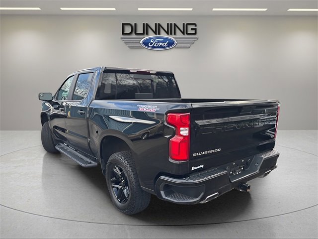 Used 2021 Chevrolet Silverado 1500 LT Trail Boss w/ Convenience Package II image 2