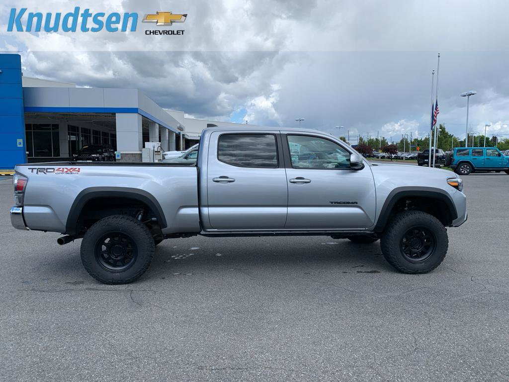 Used 2023 Toyota Tacoma TRD Off-Road w/ Black Out Package (TMS) AWD/4WD image 8