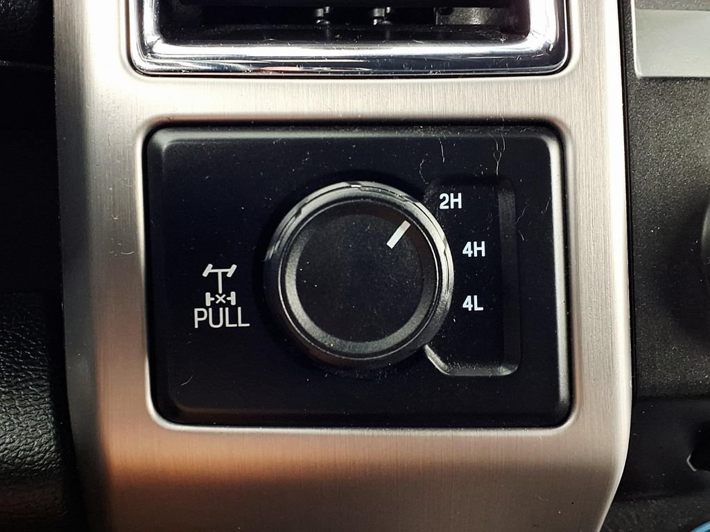 Used 2018 Ford F350 Platinum w/ Platinum Ultimate Package AWD/4WD image 15