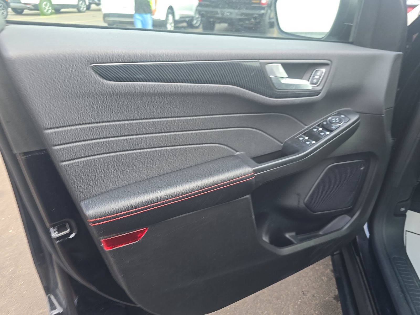 Used 2024 Ford Escape ST-Line w/ Tech Pack #1 AWD/4WD image 12