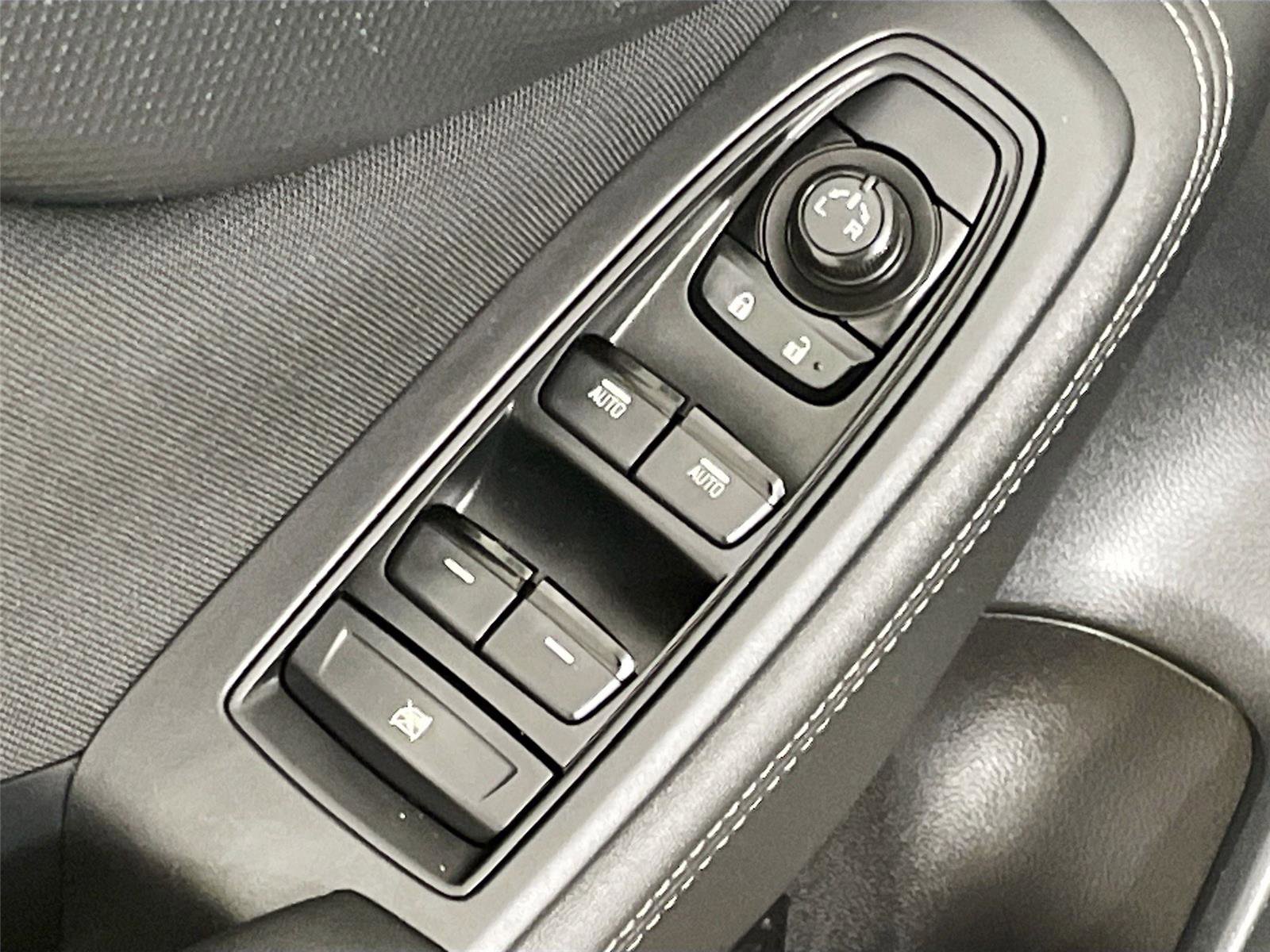 Used 2023 Subaru Forester Premium AWD/4WD image 21