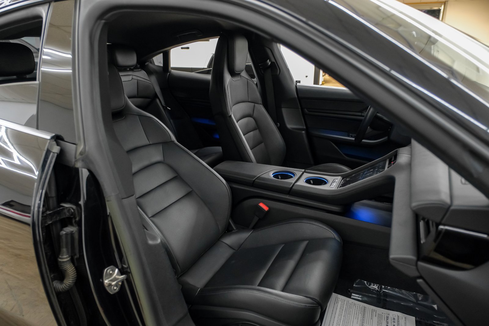 Used 2023 Porsche Taycan image 32