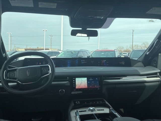 New 2026 Lincoln Navigator Reserve w/ Jet Appearance Package image 22