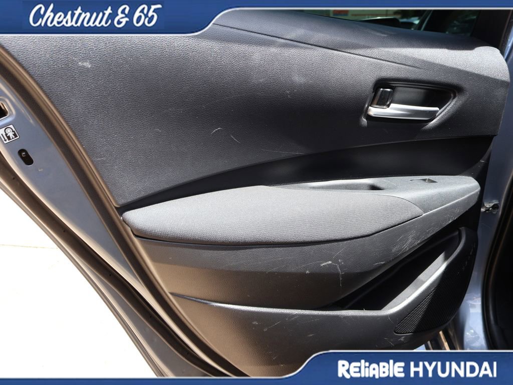 Used 2020 Toyota Corolla LE FWD image 17