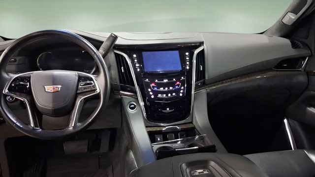 Used 2016 Cadillac Escalade Platinum AWD/4WD image 12